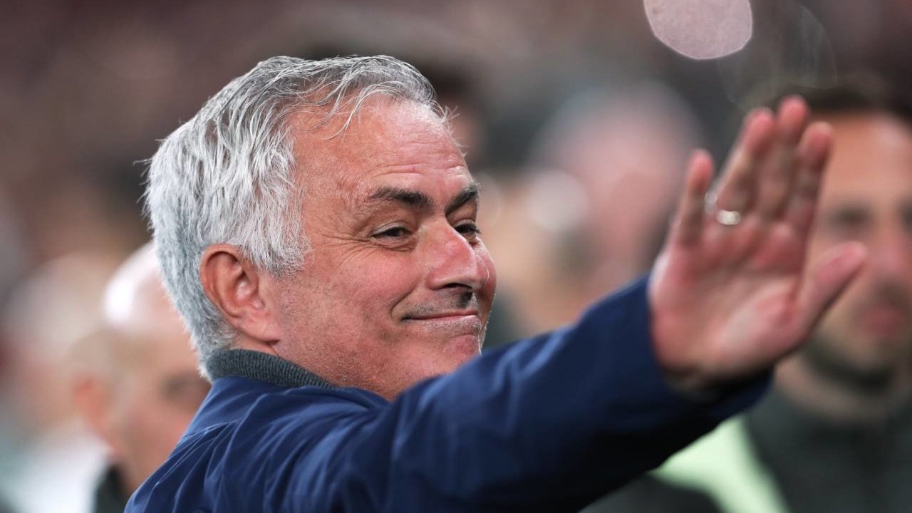 Real Madrid Diingatkan, Jose Mourinho Bukan Solusi Utama