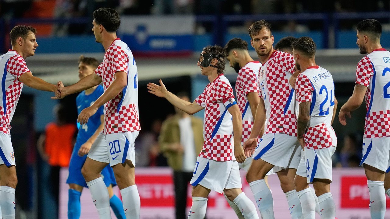 Inggris vs Kroasia, Gelandang MU Ini Merasa Terhormat Bisa Ladeni Luka Modric