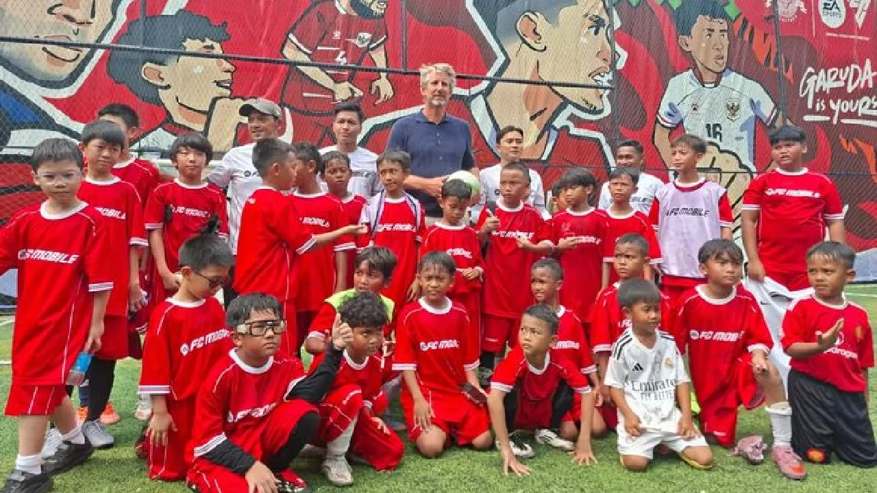Van der Sar Sayangkan Timnas Indonesia Nyaris Tembus Piala Dunia 2026