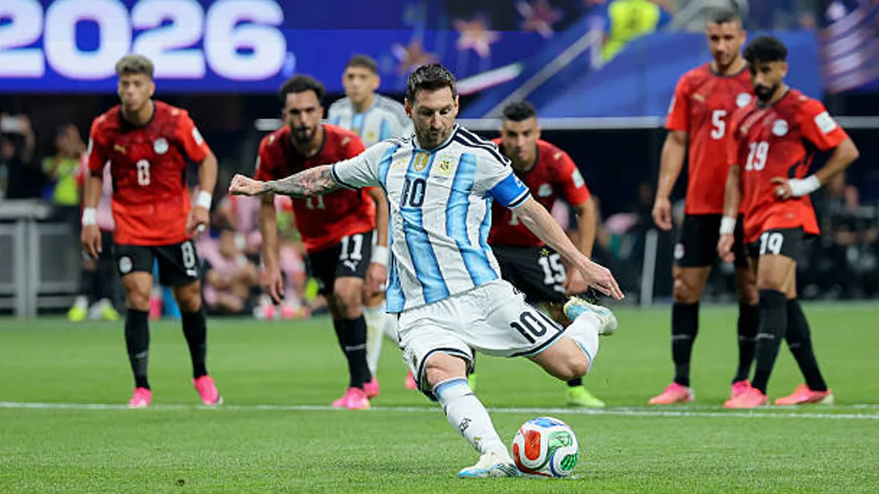 Gagal Penalti Lagi, Lionel Messi Ukir Rekor Buruk di Piala Dunia