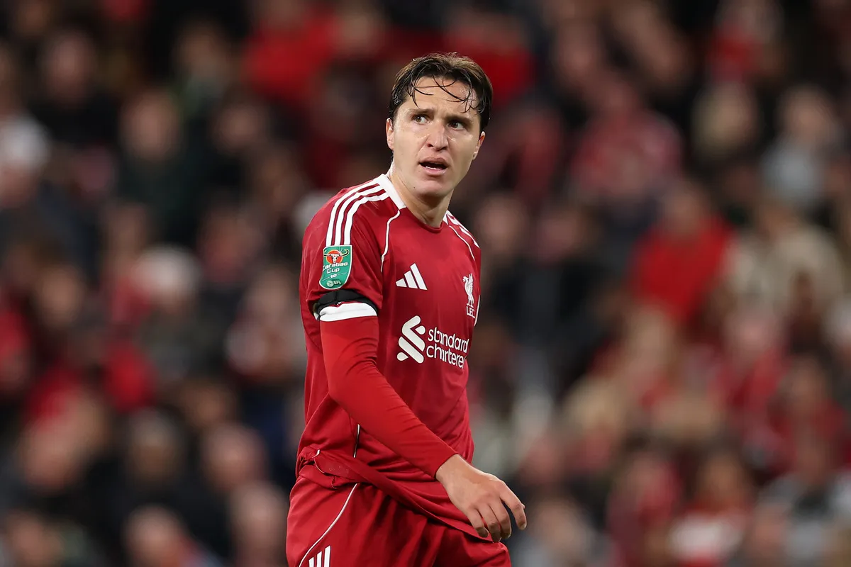 Chiesa Belum Masuk Radar Liverpool untuk Musim 2026-27
