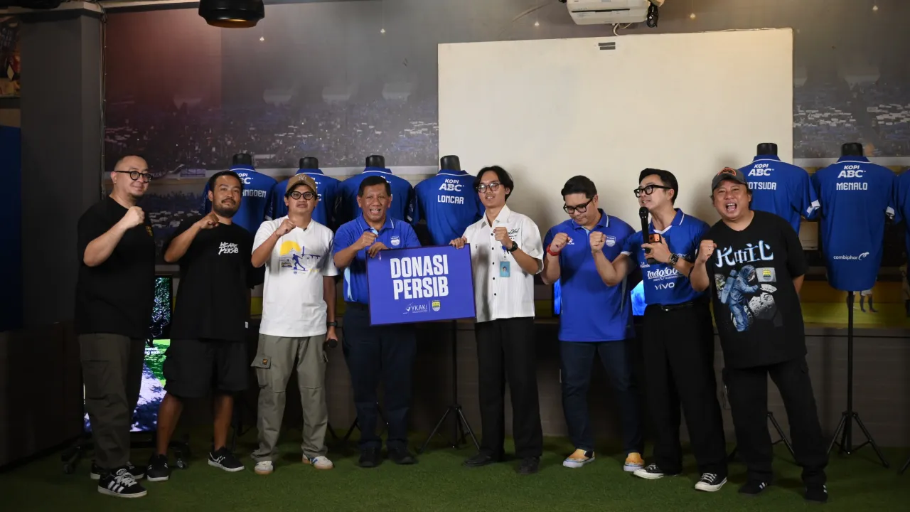 Persib Gelar Donasi Penyintas Kanker Saat Umumkan Loncar