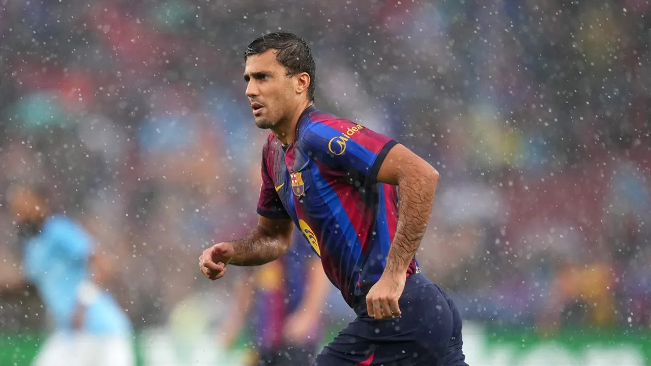 Rodri Bikin Posisi Gavi di Lini Tengah Barcelona Tidak Aman
