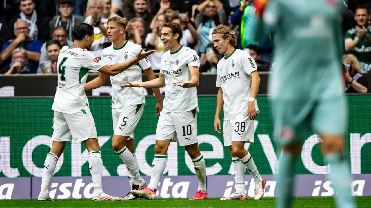 Kevin Diks Jadi Sorotan Media Jerman usai Monchengladbach Dipermalukan Mainz: Gagal Penalti, Cekcok dengan Rekan Setim